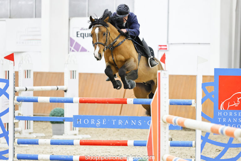 20125cm nyitott vrsz MK minősítő Karasszon Dániel THE WALL BREAKER A PET2962