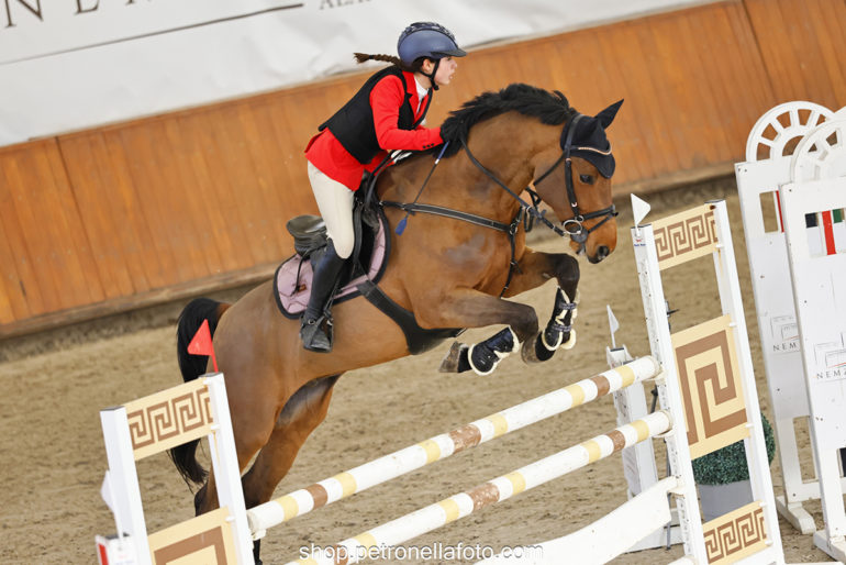 29120cm nyitott vrsz MK minősítő Varga Lili PET0470