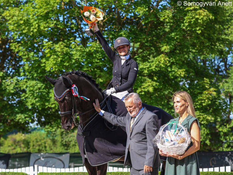Jom Tov Jázmin Black Jack