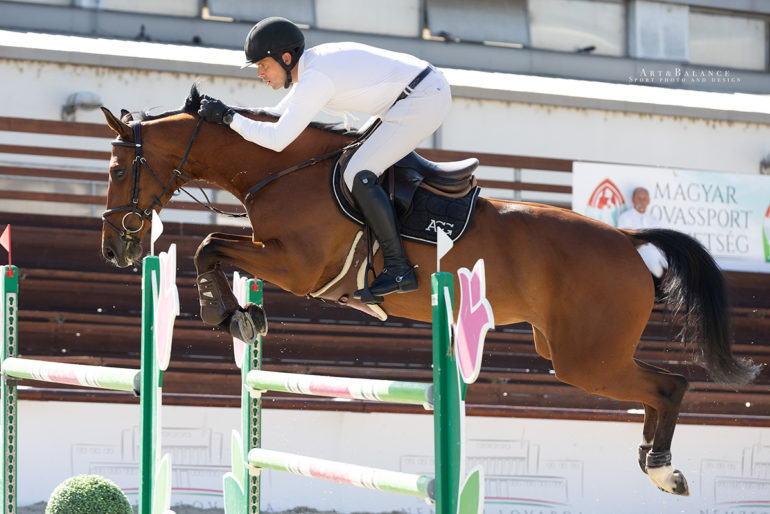 Ifj Szabó Gábor CHACEZZA GIRL PS
